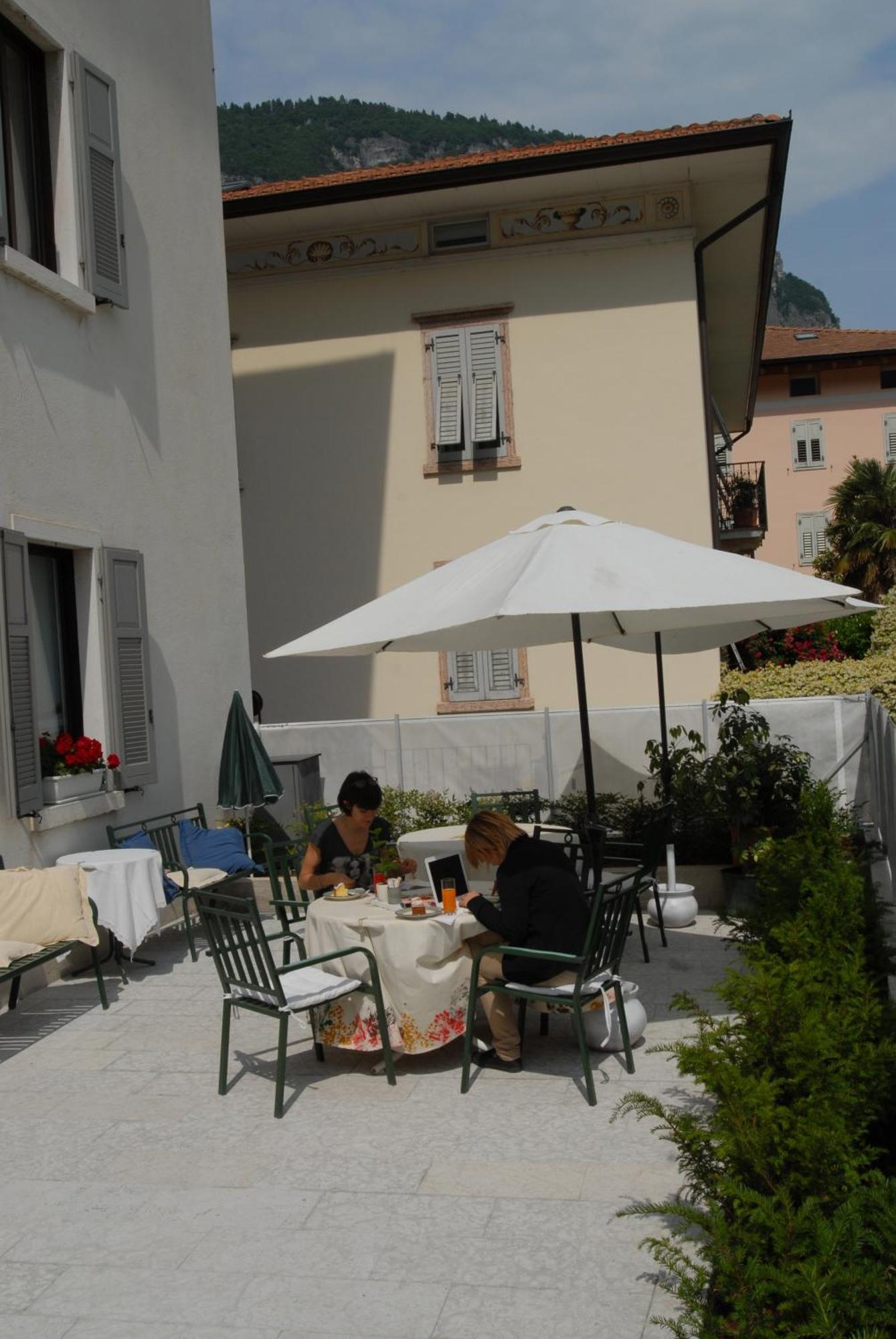 Al Sole